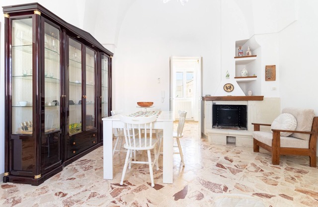 Apartment 'Dimora Dorè' with Private Terrace and Air Conditioning