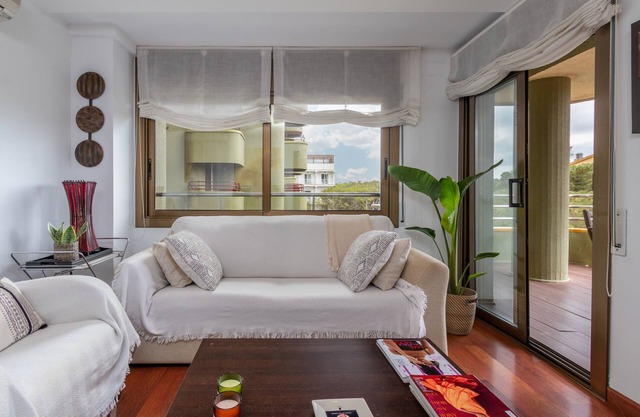 Apartment 'Maria Beach' with Sea View, Wi-Fi and Air Conditioning