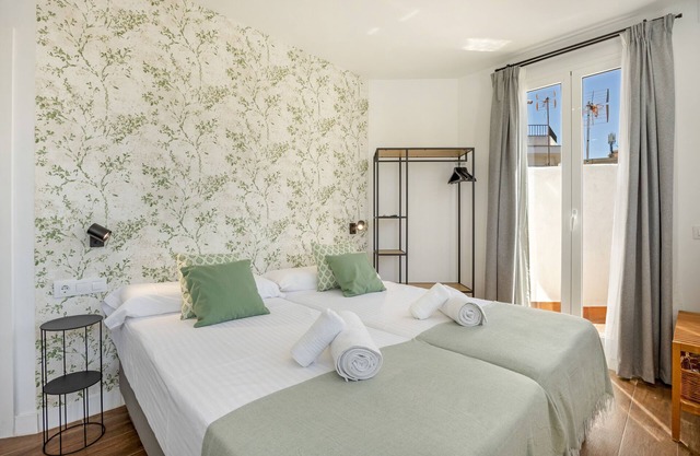 Apartment 'Casa Milano 3' with Balcony, Wi-Fi and Air Conditioning