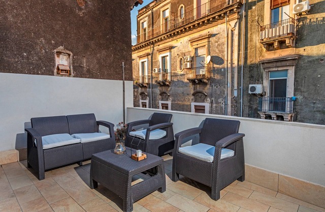 Apartment 'Forti Luna' with Balcony, Wi-Fi and Air Conditioning