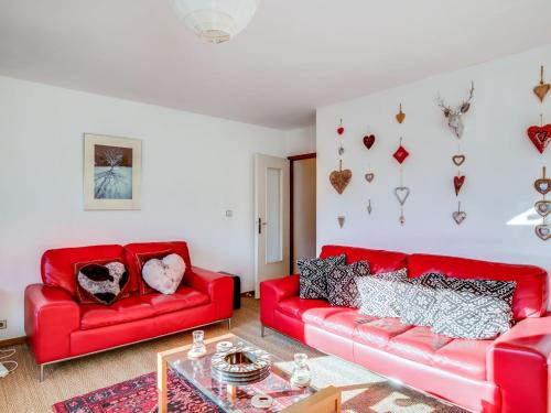 Apartment Fleurs des Alpes-1 by Interhome
