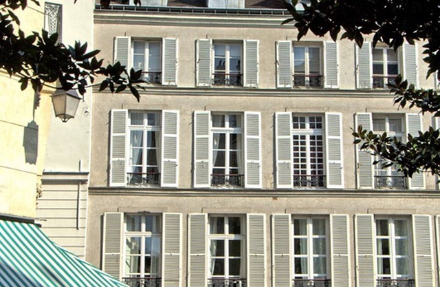 Apartment fully renovated Marais area - 1 Bedroom - 1 Bathroom - Sleeps 3 -