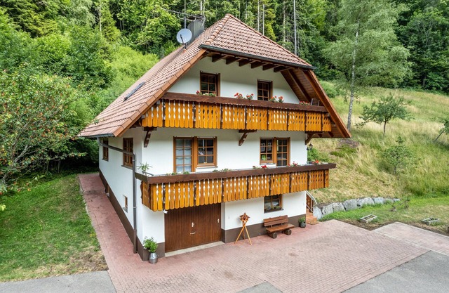 Apartment 'Gießler' with Mountain View, Private Garden and Wi-Fi
