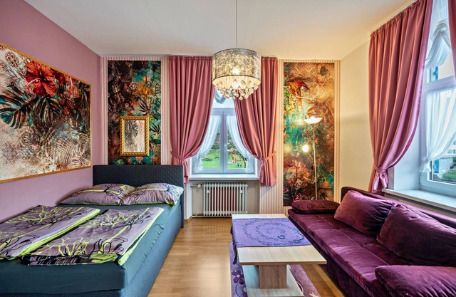 Apartment In A Hotel 'Nußdorfer Hof - Apartment 5' with Wi-Fi