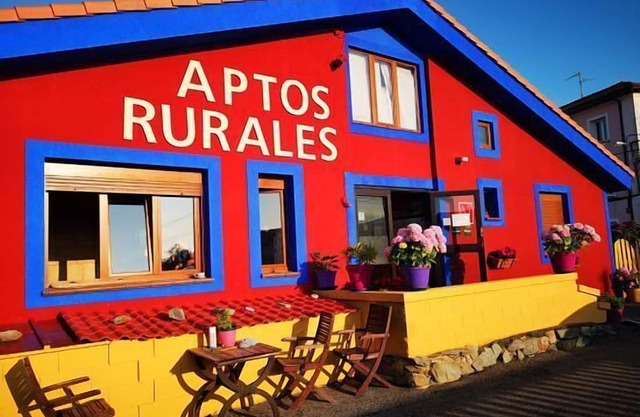 Apartment in cudillero, with private and family parking, without private garden