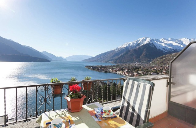 Apartment in Gravedona near Ski Resorts