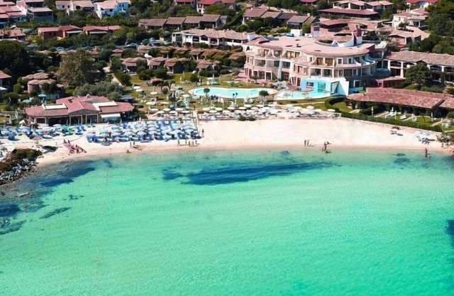 Apartment in holiday complex only 100 m from the beach