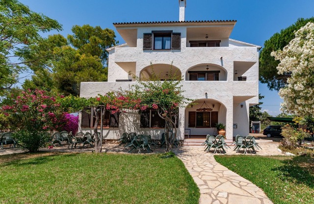 Apartment in Mont-roig near Sea Beach