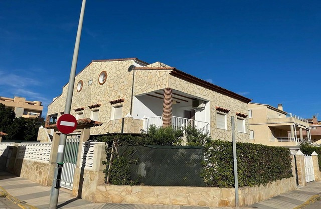 Apartment in Oliva near Costa Blanca Beach