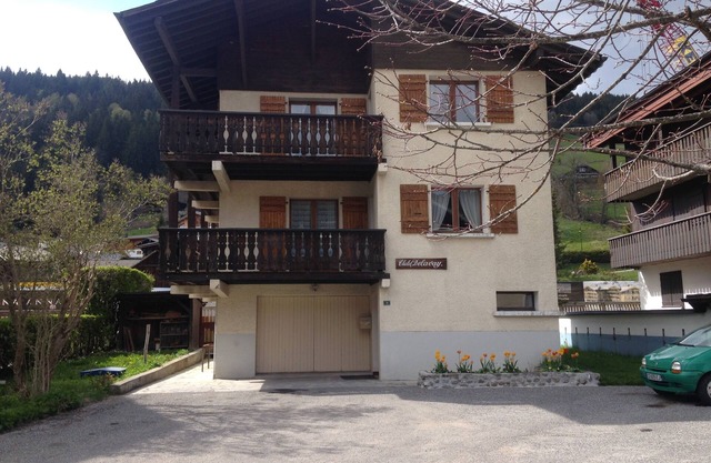 Apartment in the center of the resort 100 meters from the slopes