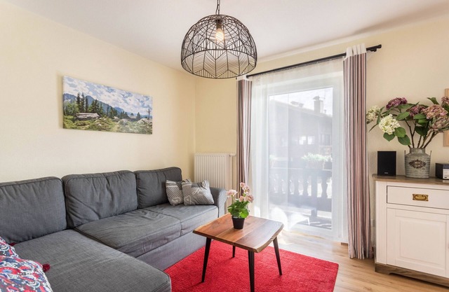 'Apartment Kaisereck Top 3' with Balcony & Wi-Fi