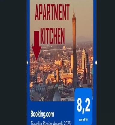 APARTMENT KITCHEN 5 Beds