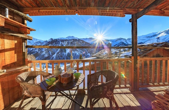 Apartment 'L'Alpazen' with Mountain View, Balcony and Wi-Fi