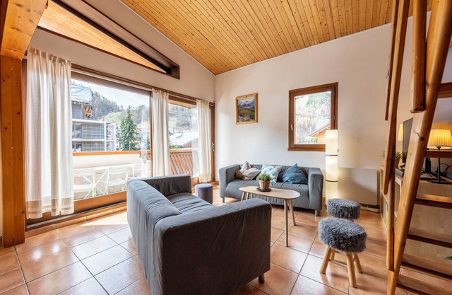 Apartment 'La Maison D’Anthelmette' with Mountain View, Balcony and Wi-Fi