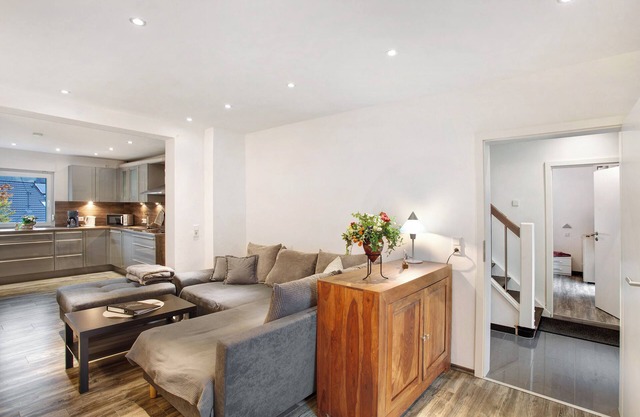 Apartment 'Lausebuche Im Sauerland' with Mountain View, Private Terrace and Wi-Fi