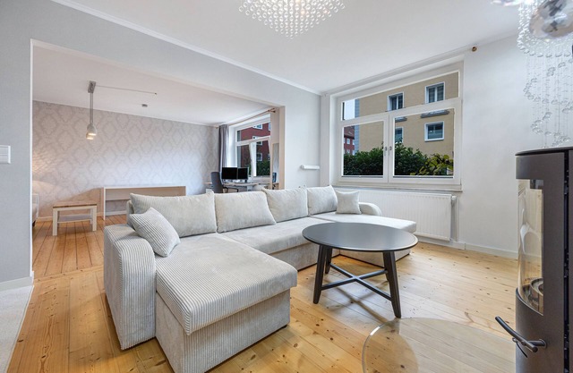 Apartment 'Möblierte Luxuswohnung Mit Kamin' with Wi-Fi