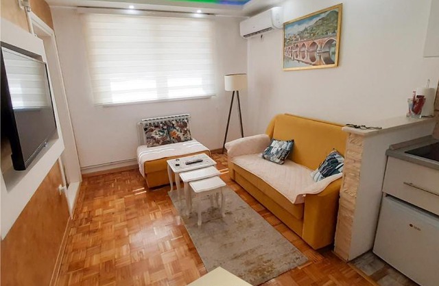Apartment M