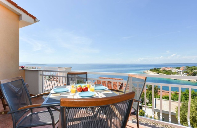 Apartment Mendula with beautiful sea views