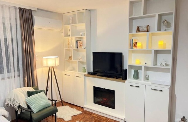 Apartment Mirror, Krusevac Accommodation - 51 sqm fully furnished apartment
