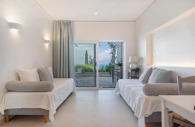 Apartment 'Myrto Homes Agios Nikitas Lefkada 4' with Sea View, Wi-Fi and Air Conditioning