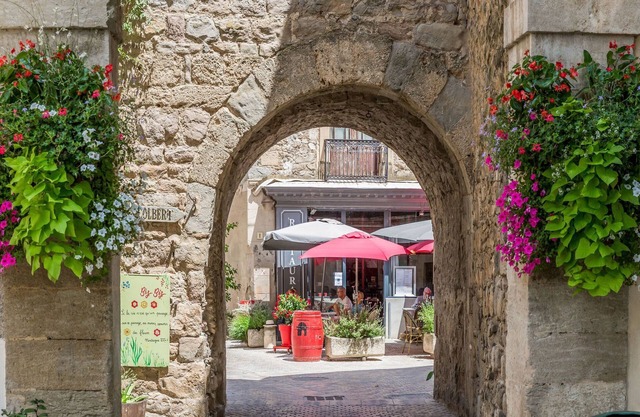 Apartment near the river in Bize-Minervois
