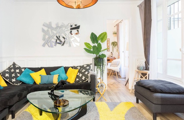 Apartment near Gare de Lyon, direct to Louvre, Chps Elysée, Disneyland