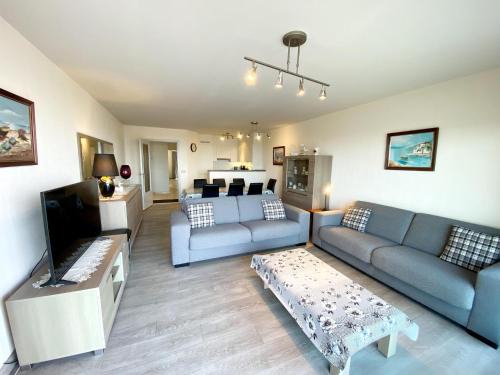 Apartment Nieuwpoort near Sandy Beaches