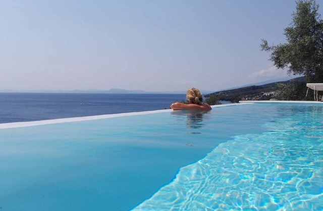 Apartment No. 1 # for 3 adults or 2 adults + 2 children - panorama sea view with pool
