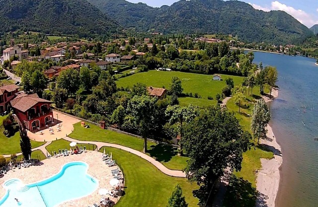 Apartment on Lake Idro with Pool