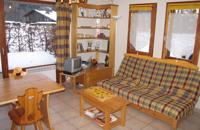 Apartment on the ground floor facing south in Samoëns of 43 m2