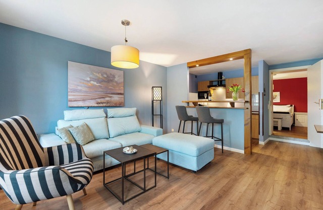 Apartment 'Ostseeblick Fewo 7' with Private Terrace, Private Garden and Wi-Fi