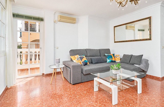 Apartment 'Piso Mar y Sol' with Sea Views, Private Terrace and Air Conditioning