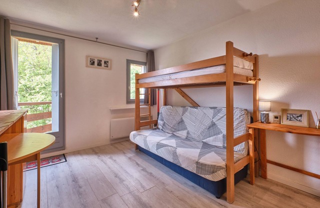 Apartment 'Prapoutel Pied Des Pistes' with Mountain View and Balcony