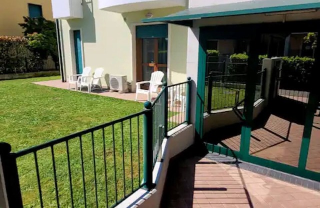 Apartment promotion with garden and wi-fi