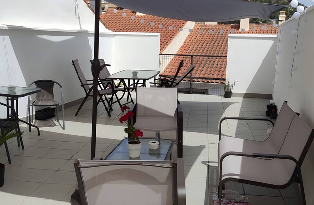 Apartment 'Quiet In The Historical' with Balcony, Wi-Fi and Air Conditioning