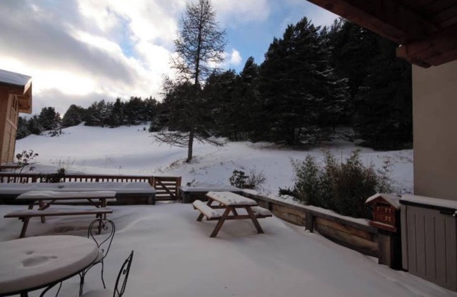 Apartment 'Résidence Du Parc - 9 Personnes' with Mountain View, Shared Garden and Wi-Fi