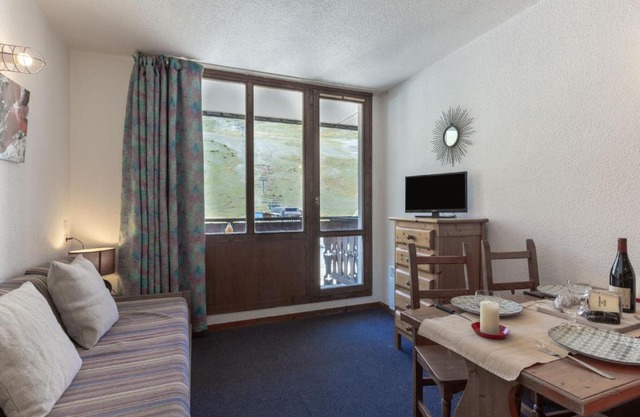 Apartment Rond Point des Pistes - Val Claret-2 by Interhome