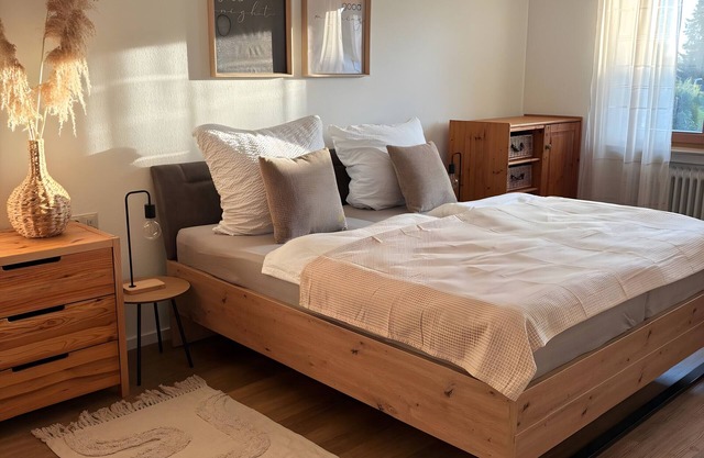 Apartment 'Schöne Große - Top Lage' with Balcony and Wi-Fi