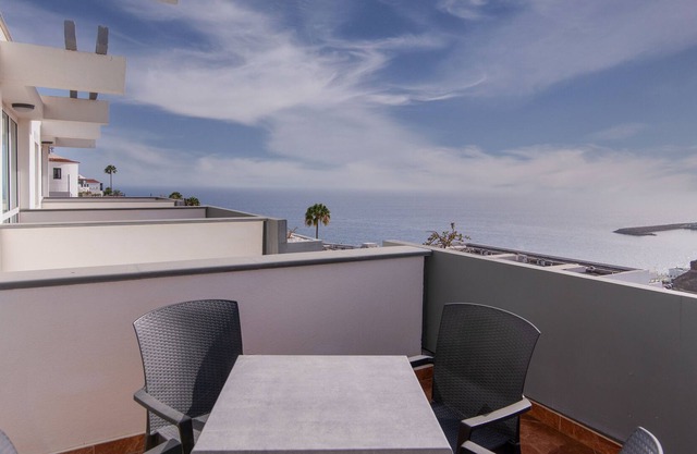 Apartment-Superior-Ensuite with Shower-Sea view-2Hab + Balcon