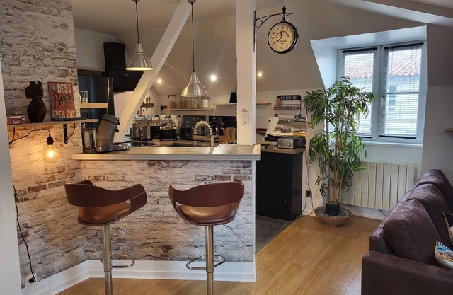 Apartment T3 with Terrace Historic Center, 4 per
