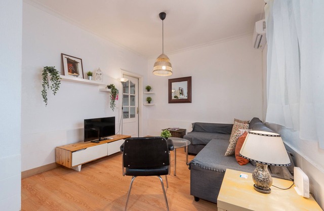 Apartment 'The Oasis' with Balcony, Wi-Fi and Air Conditioning