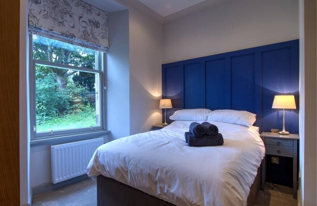 Apartment Two at Edinburgh Nine