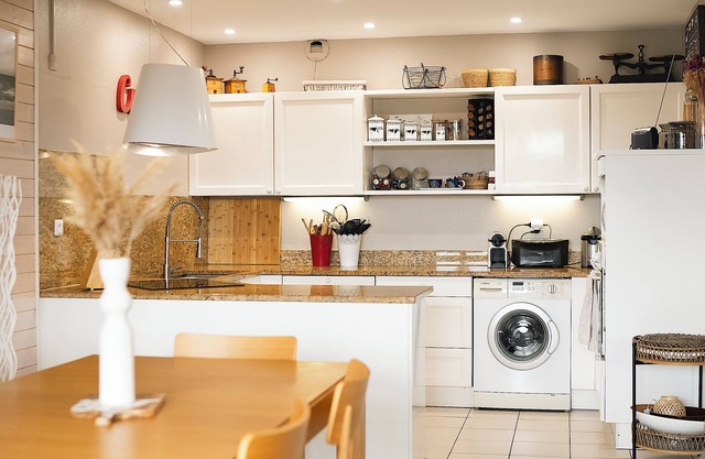 Apartment type T3, 100 meters from the beach, downtown.