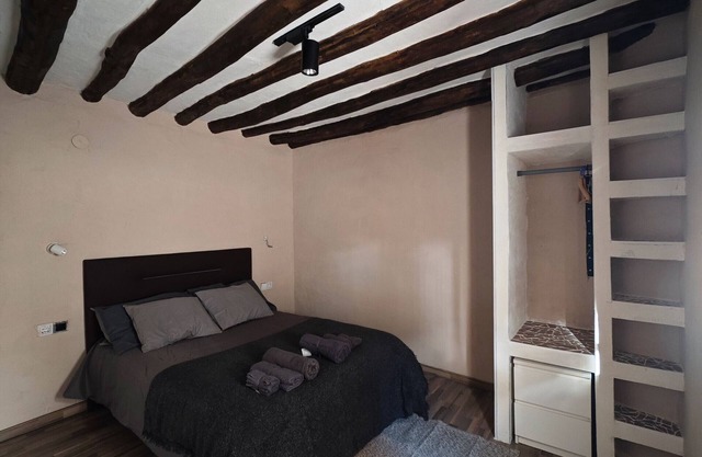 Apartment 'Veleta' with Mountain Views, Wi-Fi and Air Conditioning