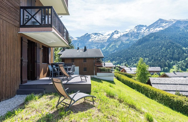 Apartment 'Victorsun2' with Mountain View, Shared Terrace and Private Garden