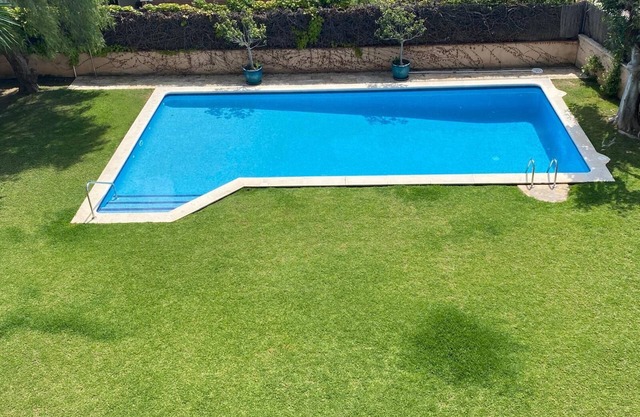 Apartment Villa Cristina 500m from the Beach. Pool. AC. Garage 2 Cars – Sitges