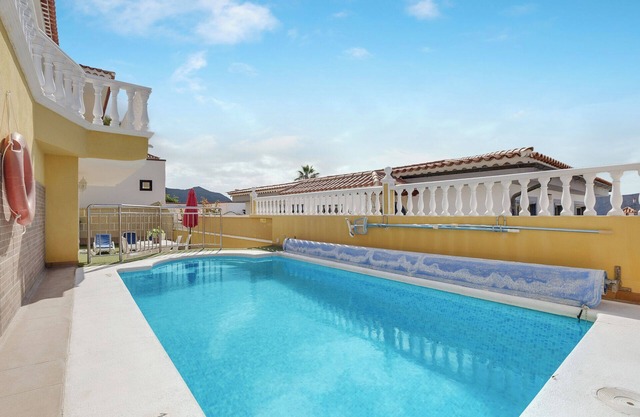 Apartment Villasol Pet-Friendly, with Pool, Wi-Fi, Terrace, Mountain and Sea Views