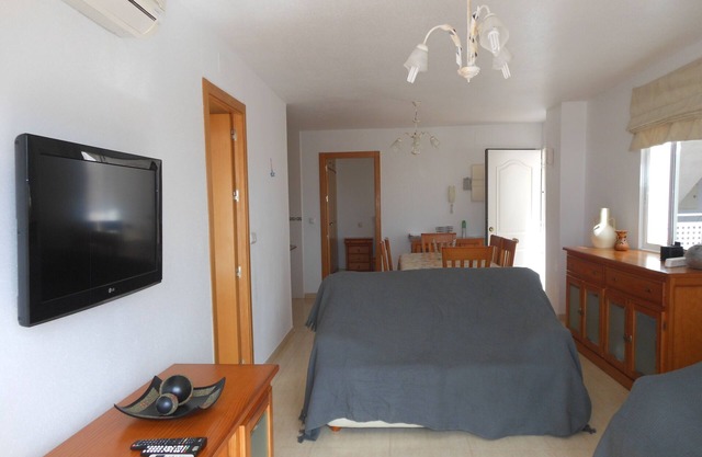 Apartment with Sea Views, fully Air-Conditioned-Free WiFi available upon Request