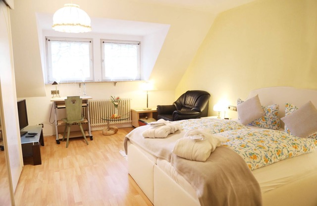 Apartment with 2 bedrooms, 80 sqm, balcony