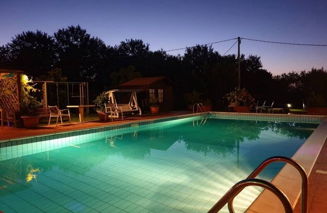 Apartment with access to swimming pool
